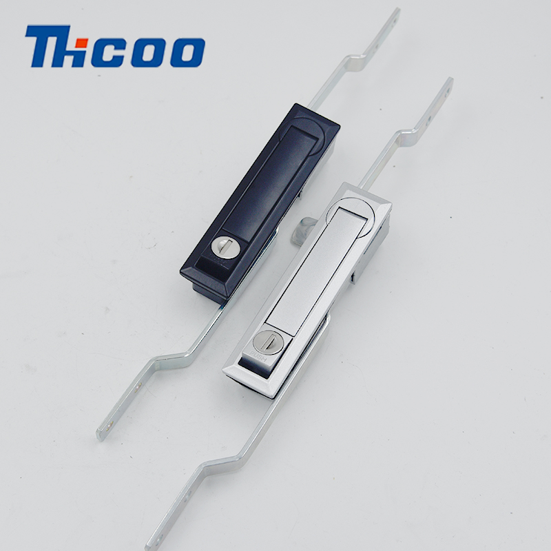 Naciśnij przycisk Bounce Rocker Lock-A8201