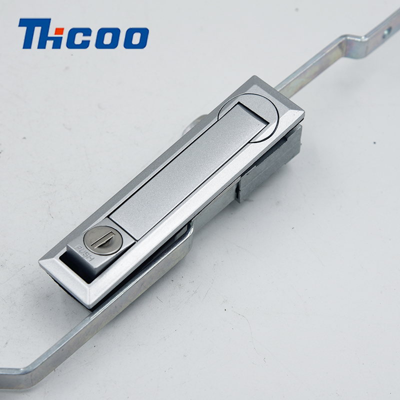 Naciśnij przycisk Bounce Rocker Lock-A8201